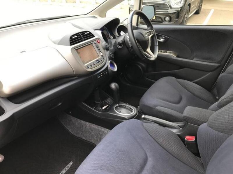 FIT HYBRID