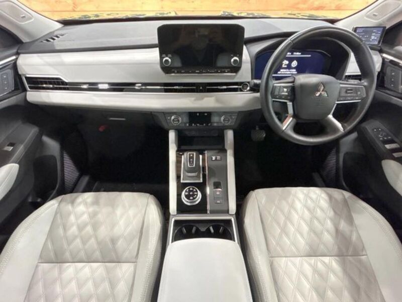 OUTLANDER PHEV