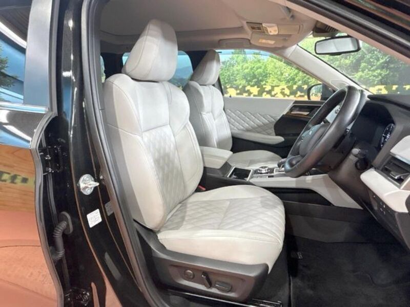 OUTLANDER PHEV