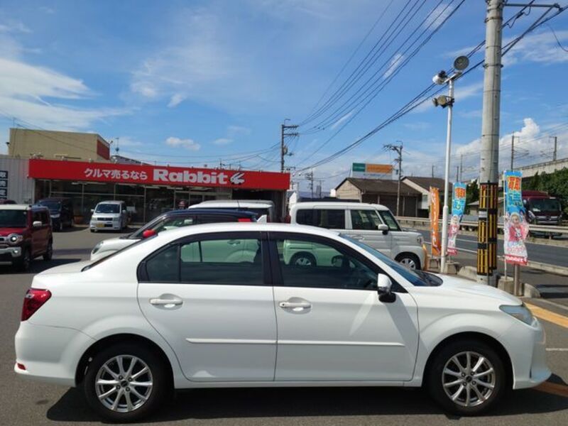 COROLLA AXIO