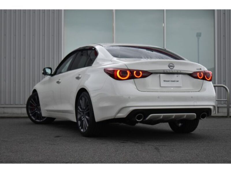 SKYLINE