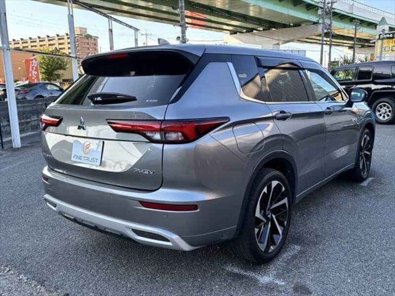 OUTLANDER PHEV