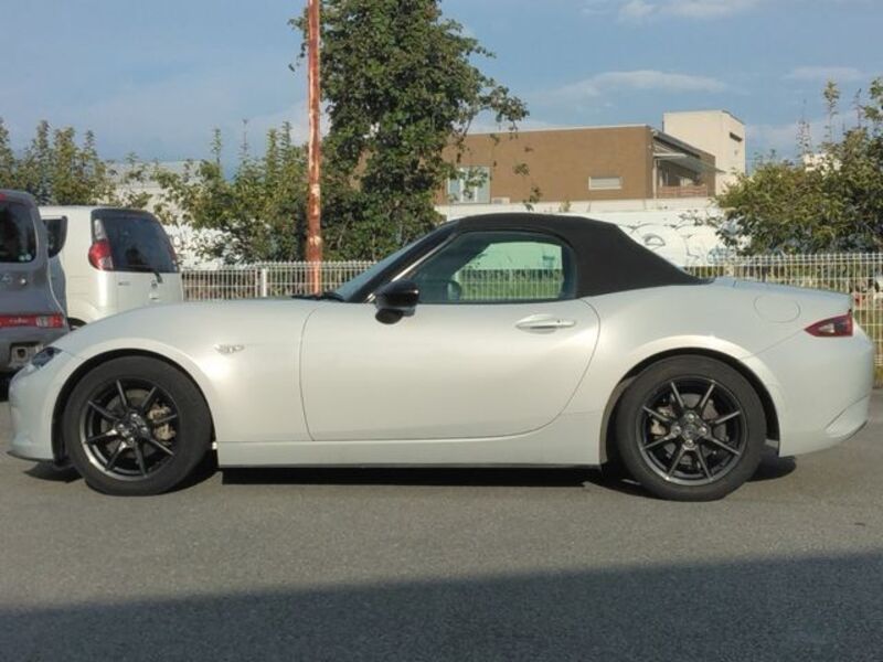 ROADSTER
