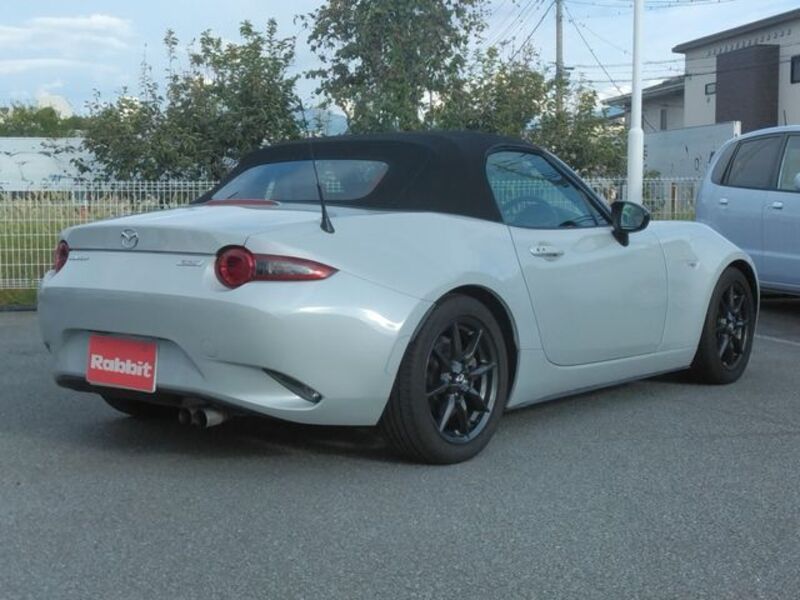 ROADSTER