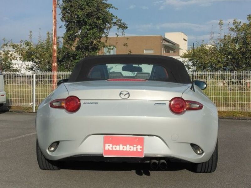 ROADSTER