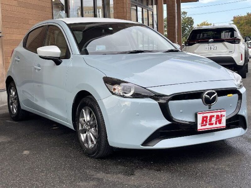 MAZDA2
