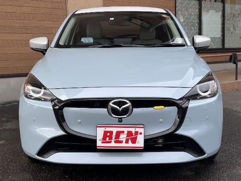 MAZDA2
