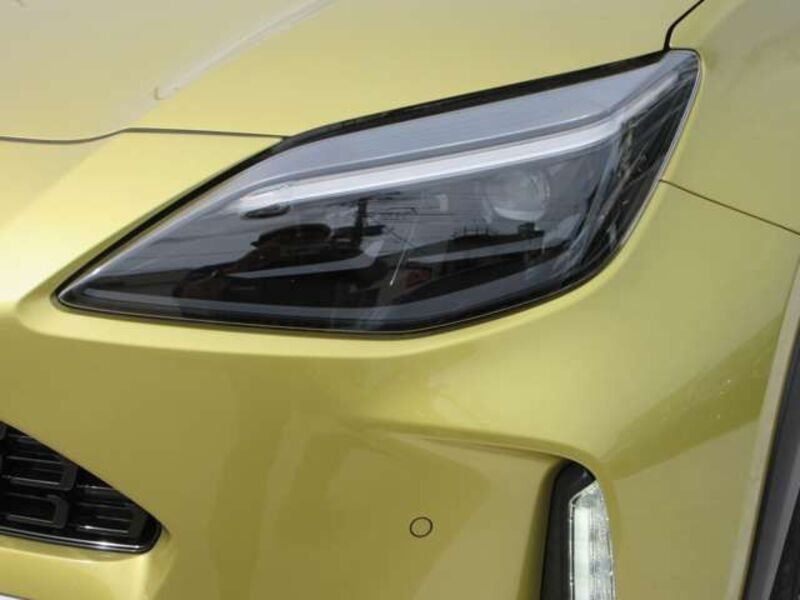 YARIS CROSS