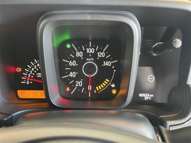 N-VAN