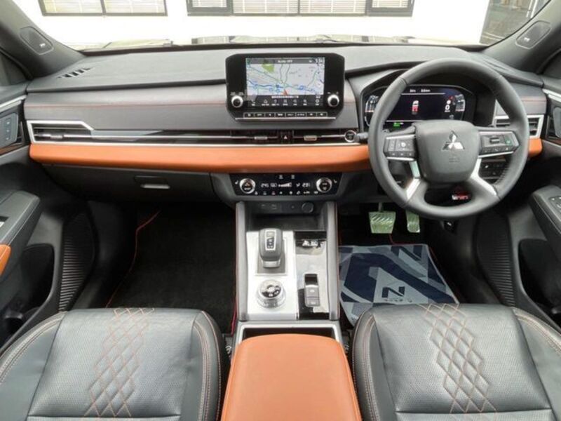 OUTLANDER PHEV