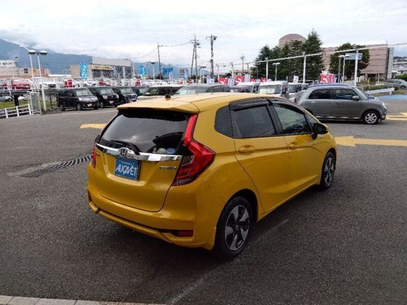 FIT HYBRID