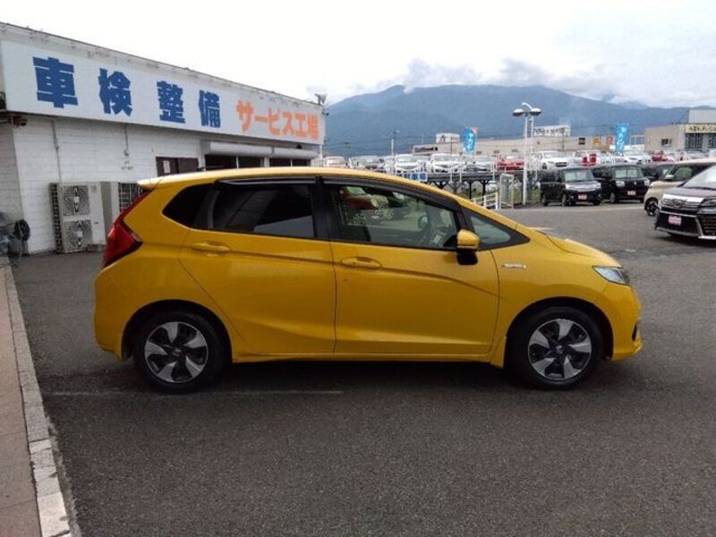FIT HYBRID