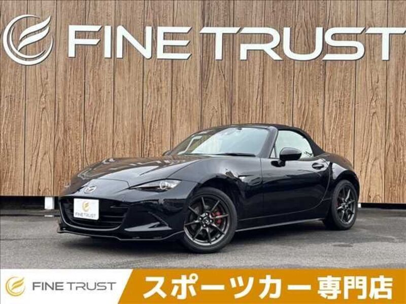 ROADSTER-0