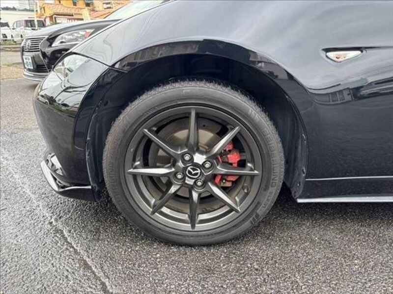 ROADSTER