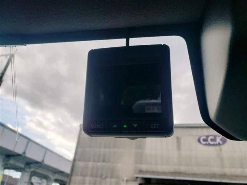 N-VAN