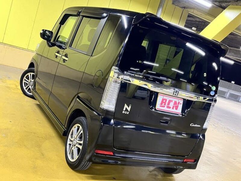 N BOX CUSTOM