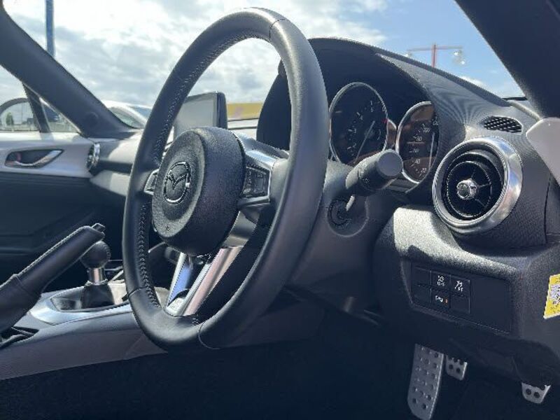 ROADSTER