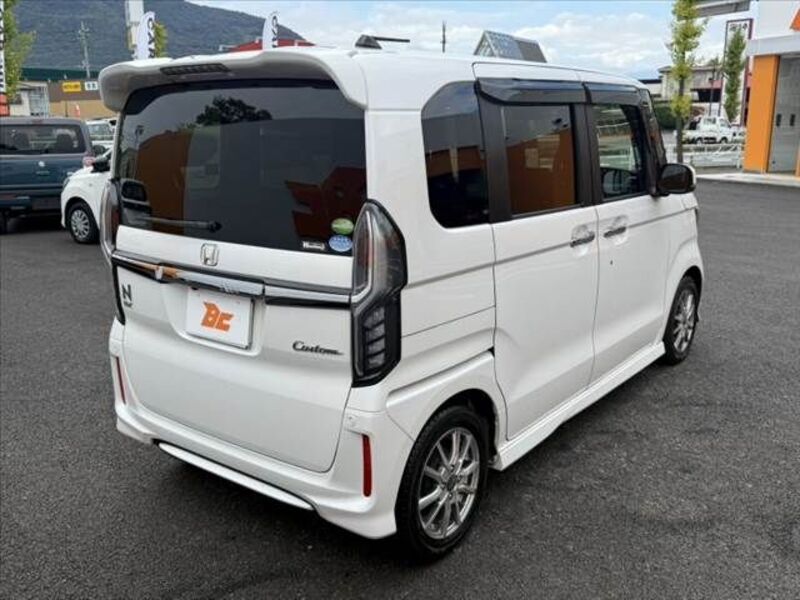 N BOX CUSTOM