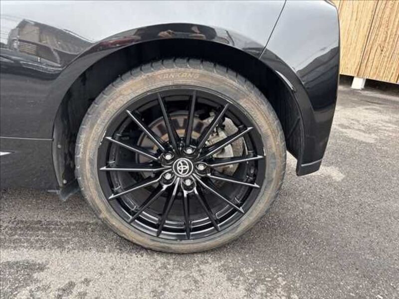 GR YARIS