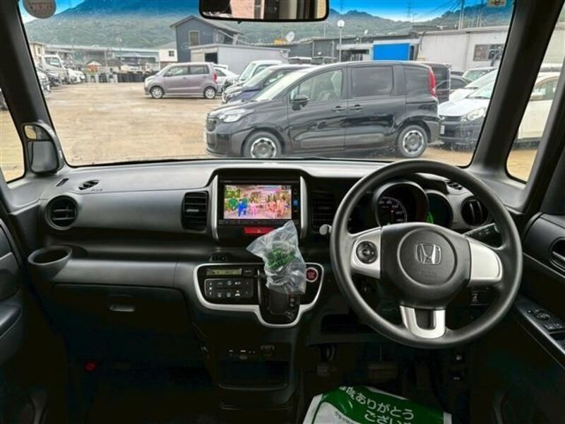 N BOX
