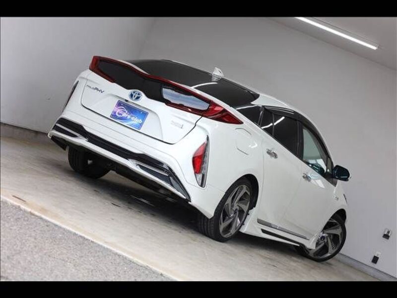PRIUS PHV