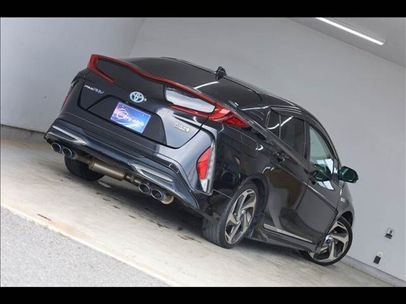 PRIUS PHV