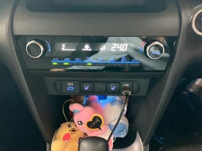YARIS CROSS