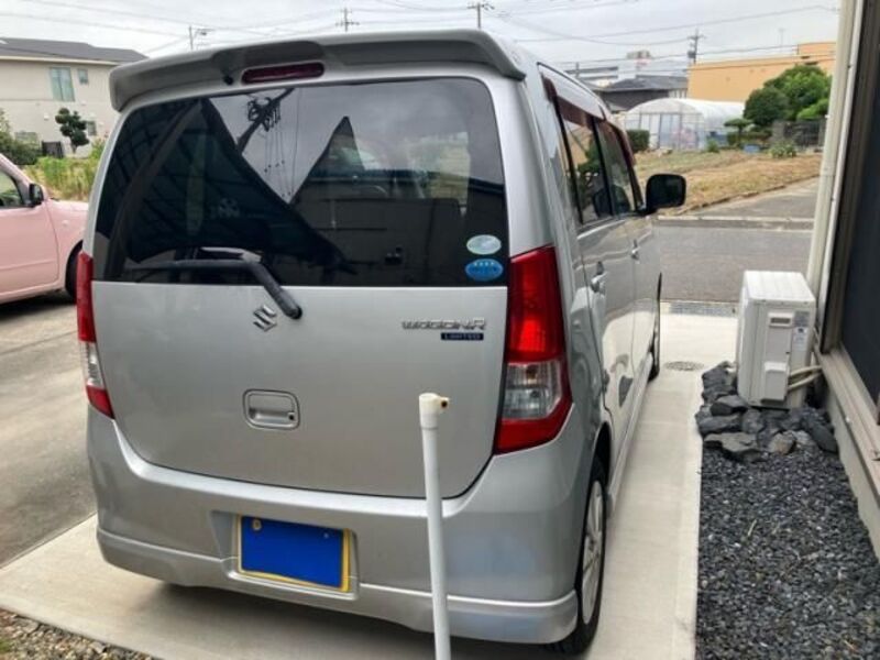 WAGON R