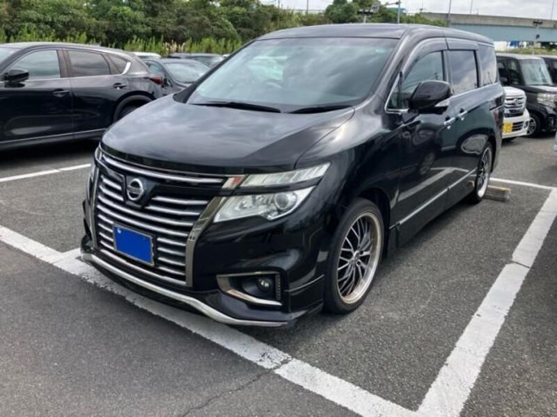 NISSAN ELGRAND