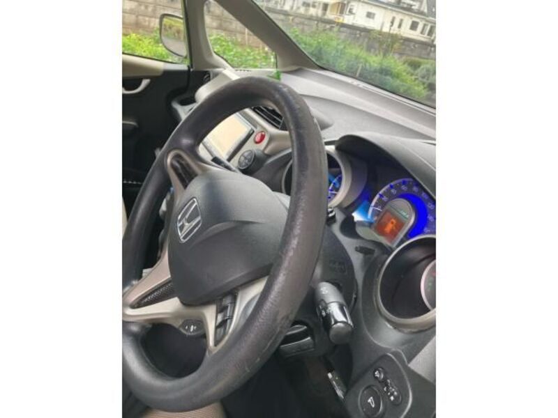 FIT HYBRID