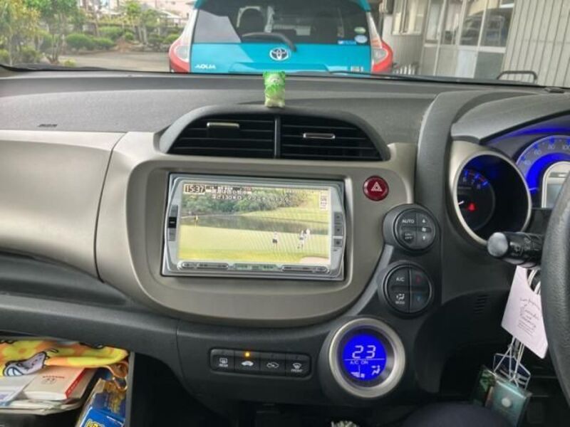 FIT HYBRID