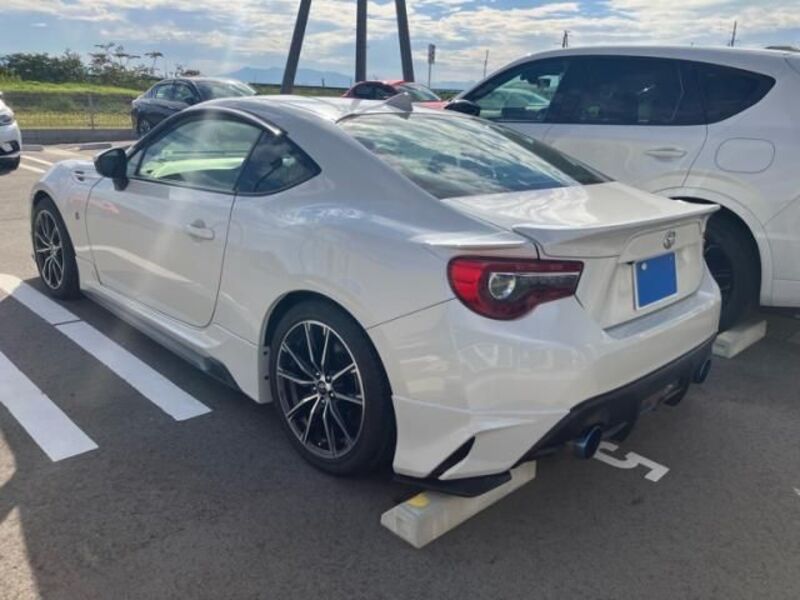 86