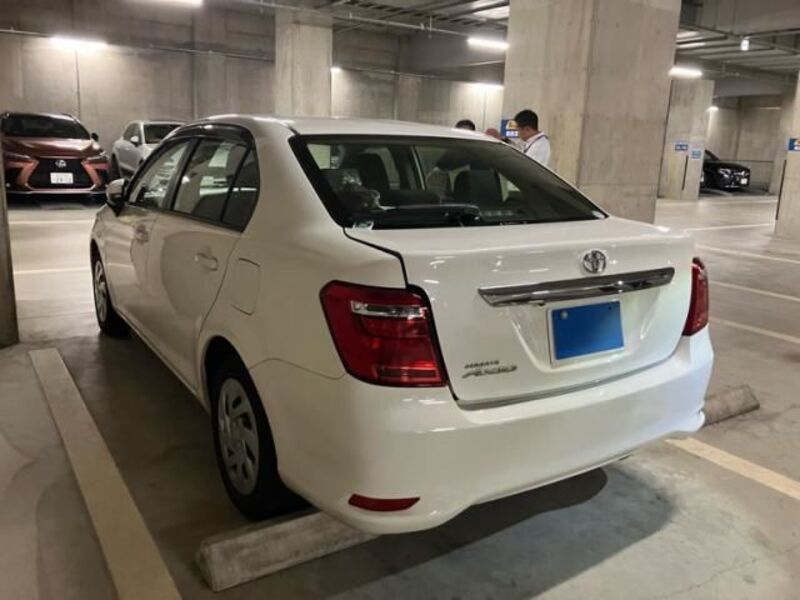 COROLLA AXIO