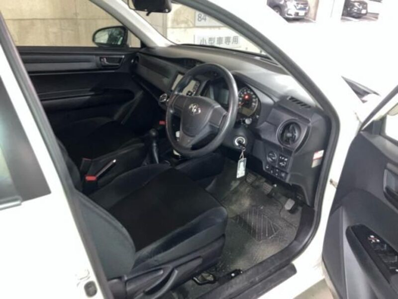COROLLA AXIO