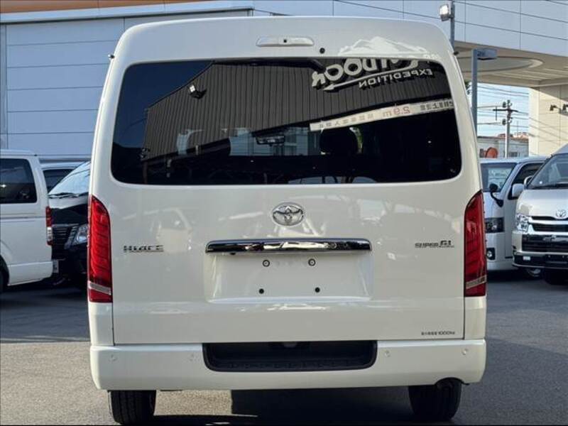 HIACE VAN