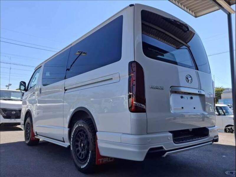 HIACE VAN