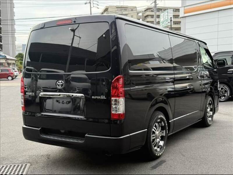 HIACE VAN