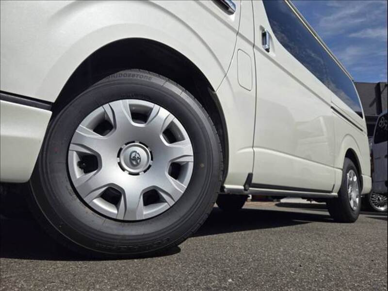 HIACE VAN