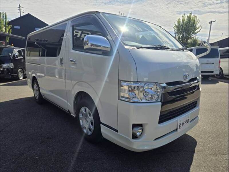 HIACE VAN