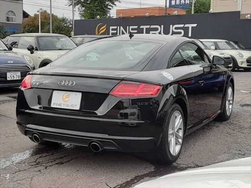 TT