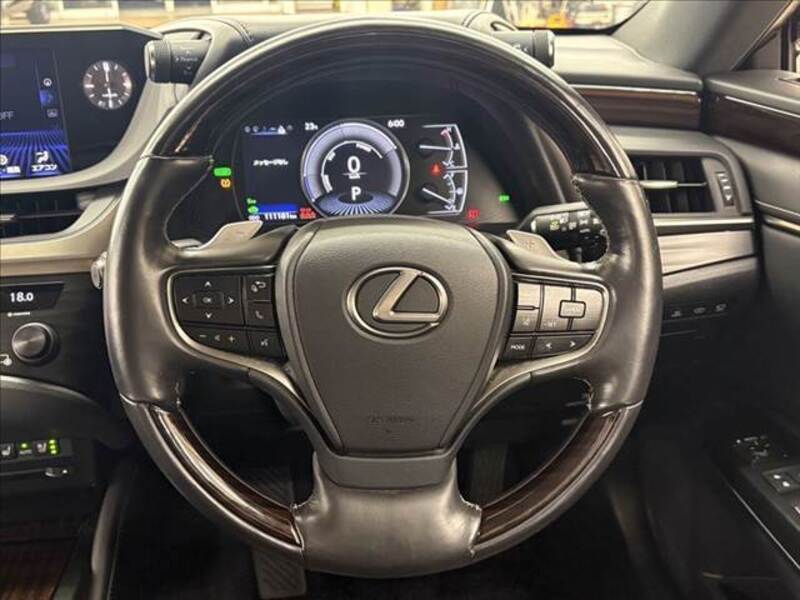 ES
