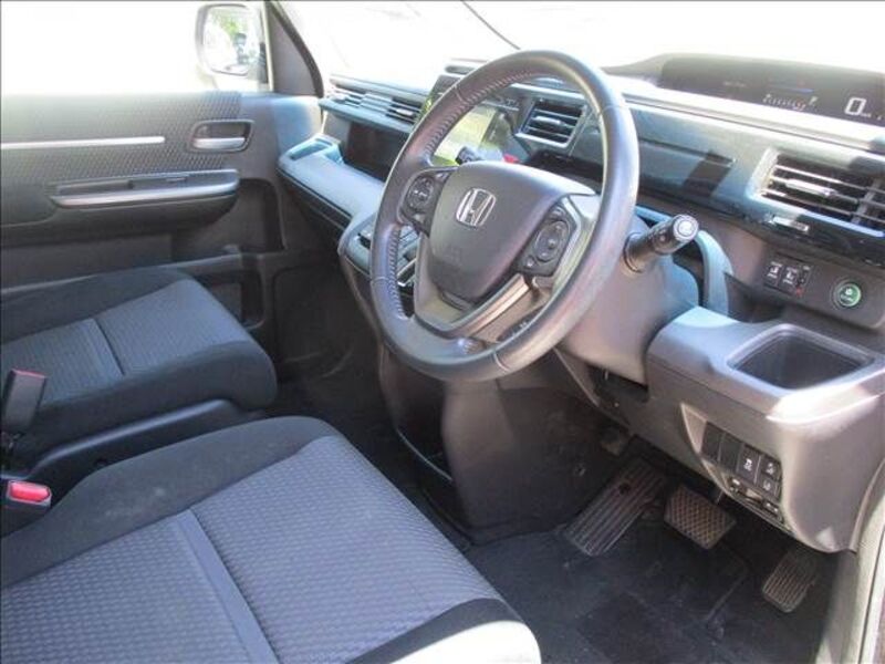 STEPWAGON SPADA