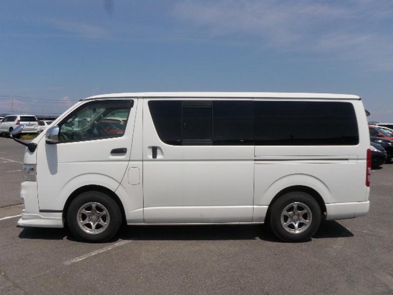 HIACE