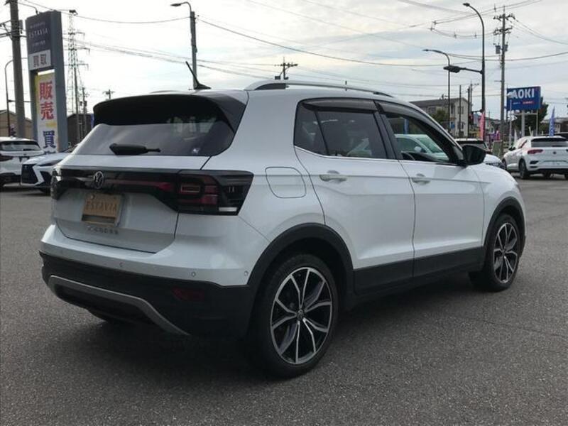 T CROSS
