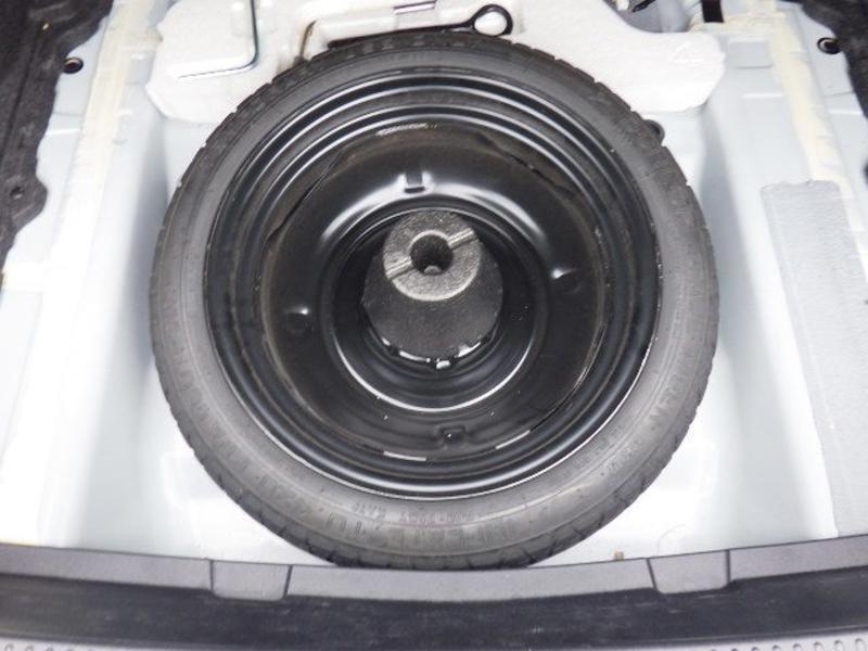 COROLLA AXIO