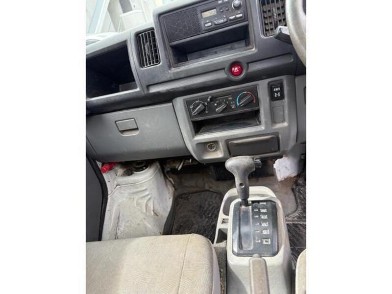 MINICAB TRUCK