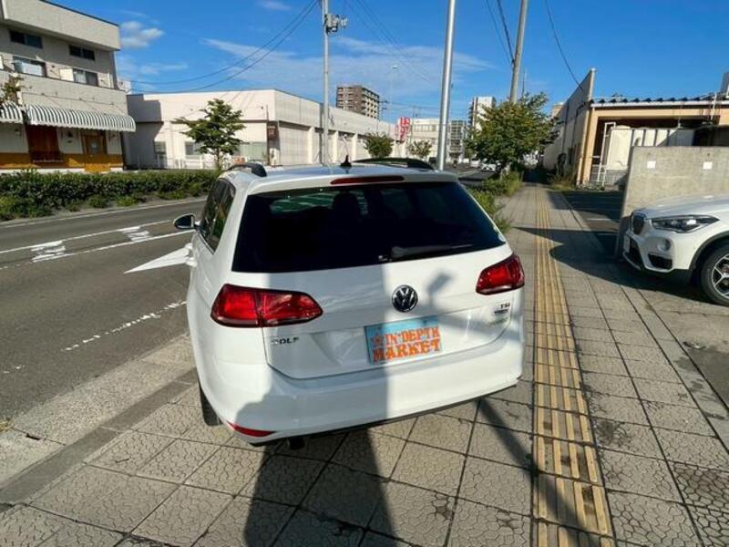 GOLF VARIANT