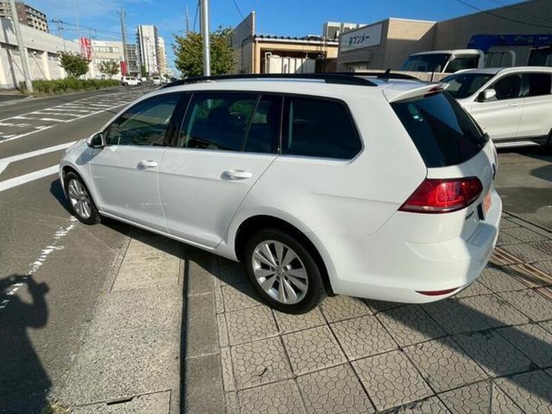 GOLF VARIANT