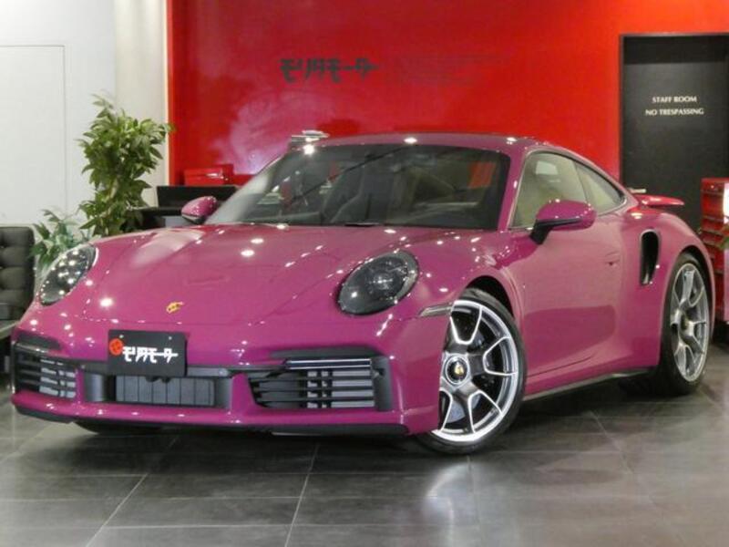 PORSCHE 911
