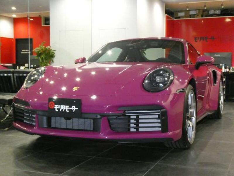 911